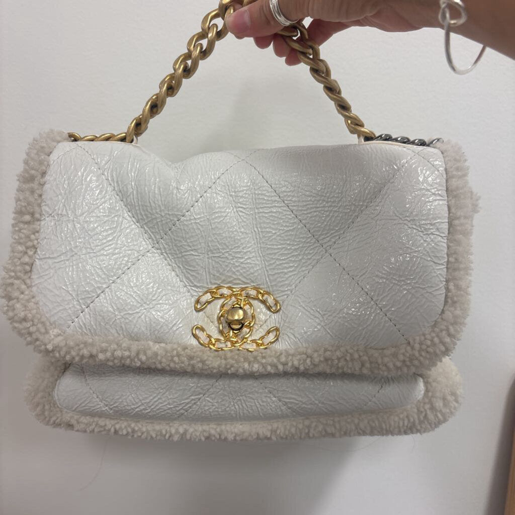 White Patent Shearling 19 Flap Bag (R:6400)