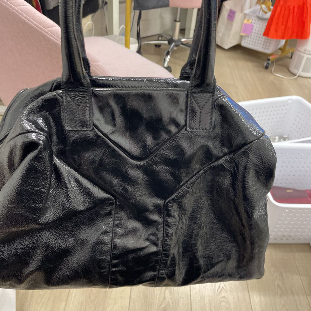 Black Patent Leather Easy Y Zip Bag