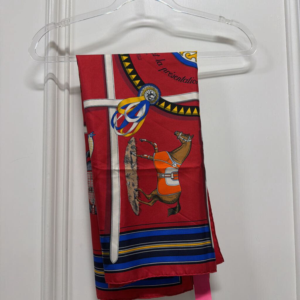 Red "Couvertures et Tenues de Jour" Silk