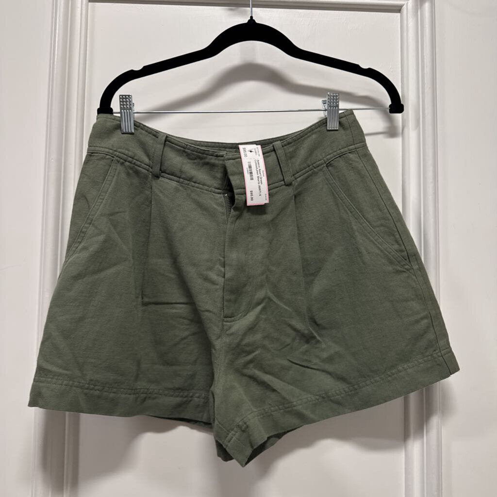 Green Cotton/Linen Shorts (NWT)