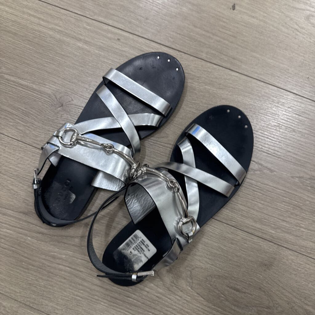 Gucci Silver Leather Bit Accent Sandal