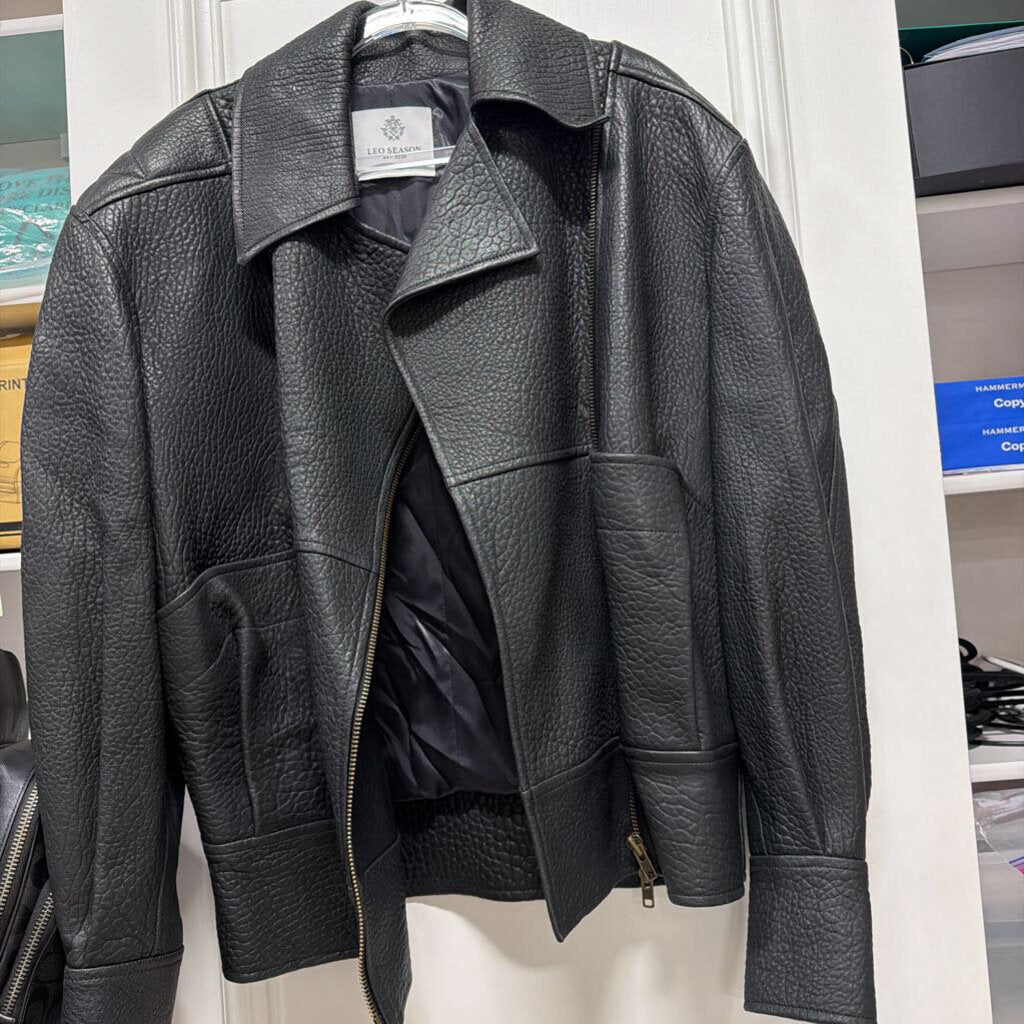 Black Leather Jacket (est. R. 2800)