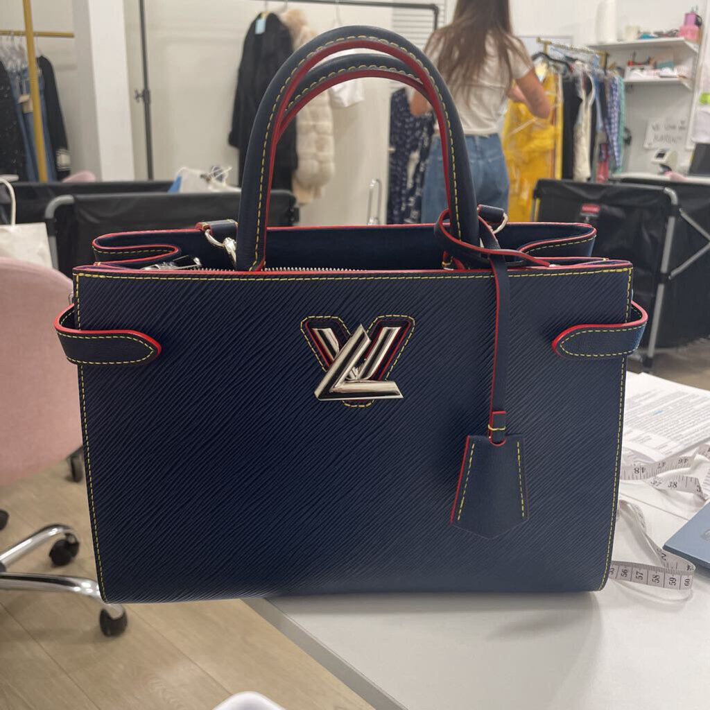 Navy Epi Leather Twist Tote(est 3000)