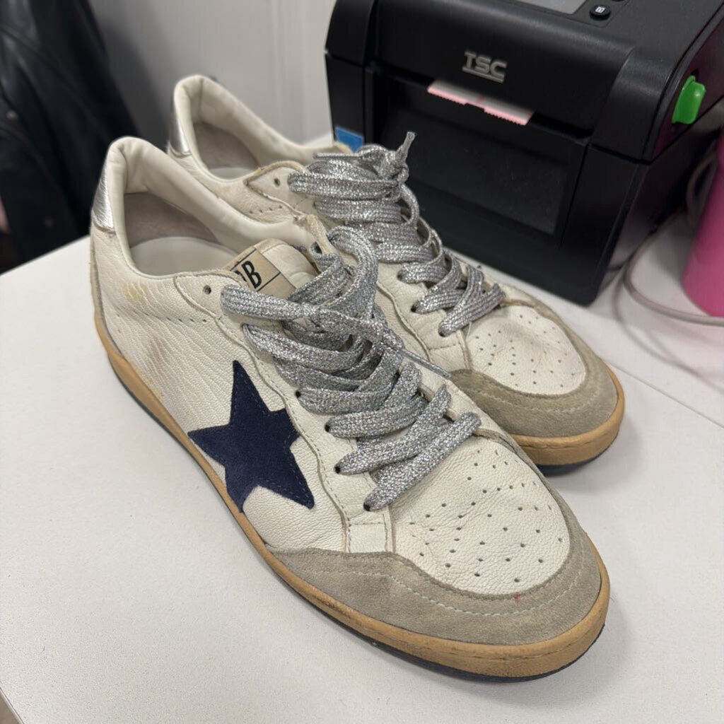 White Leather Silver Lace Low Top Sneakers (39)