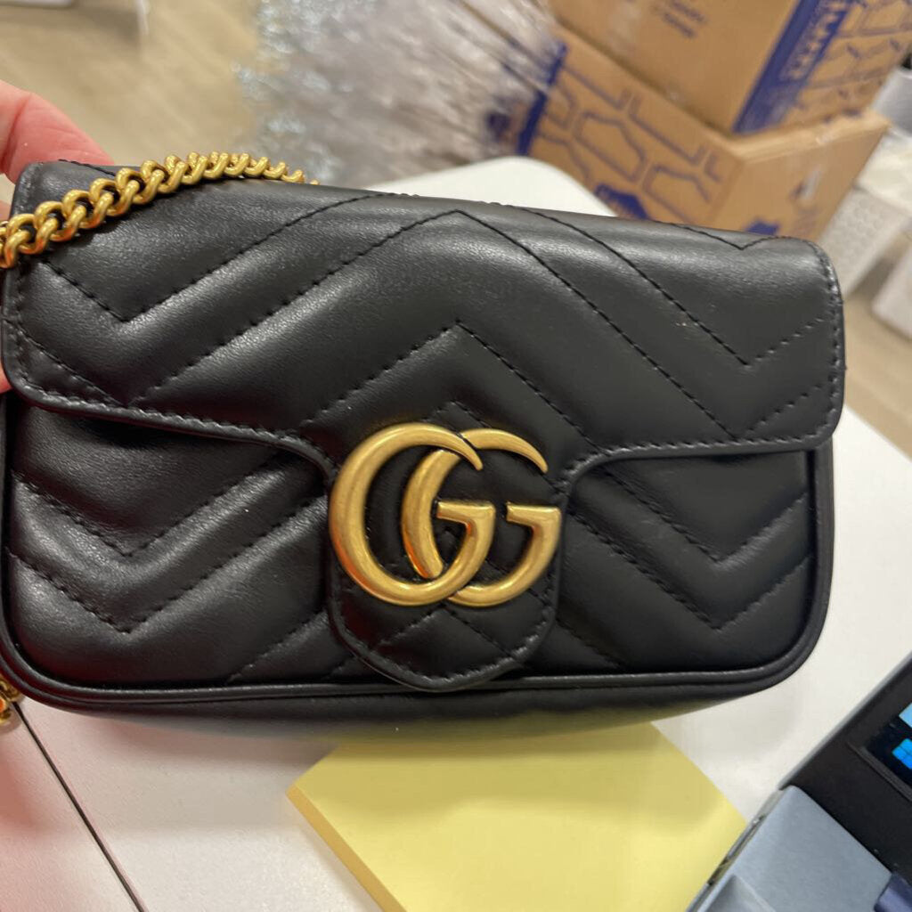 Black GG Marmont Mini Shoulder Bag