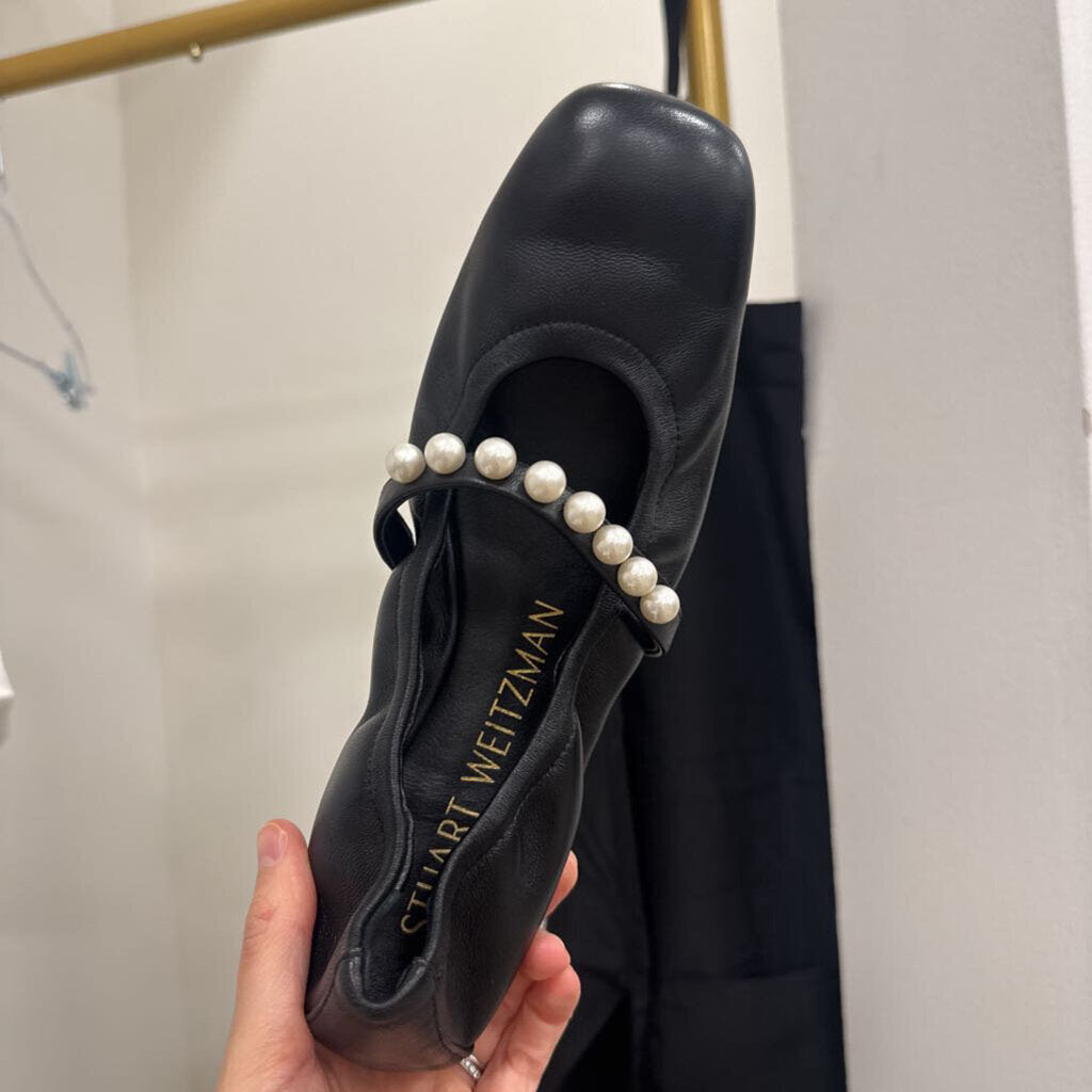 Black Leather Pearl-Accent Flats
