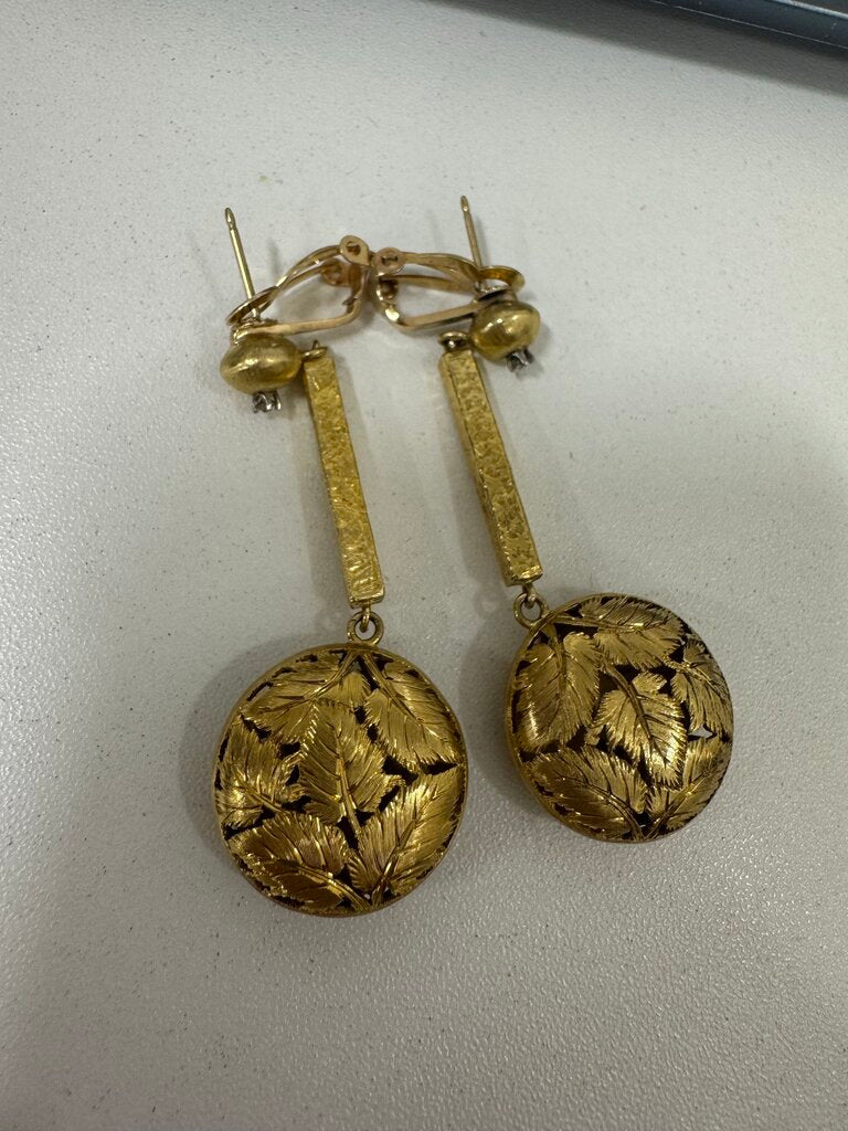 Gold Tone Leaf Filligree Dangle Earrings