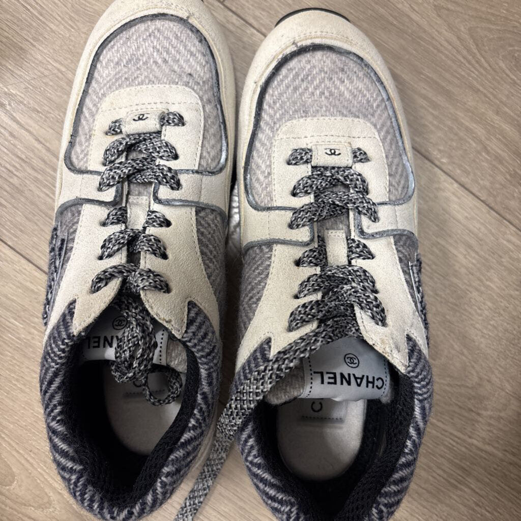 Cream/Gray Suede/Knit CC Sneaker