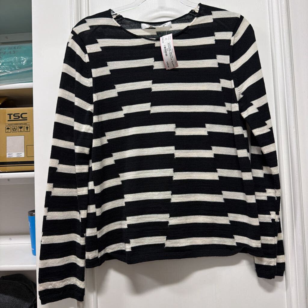 Black/White Stripe Knit Sweater