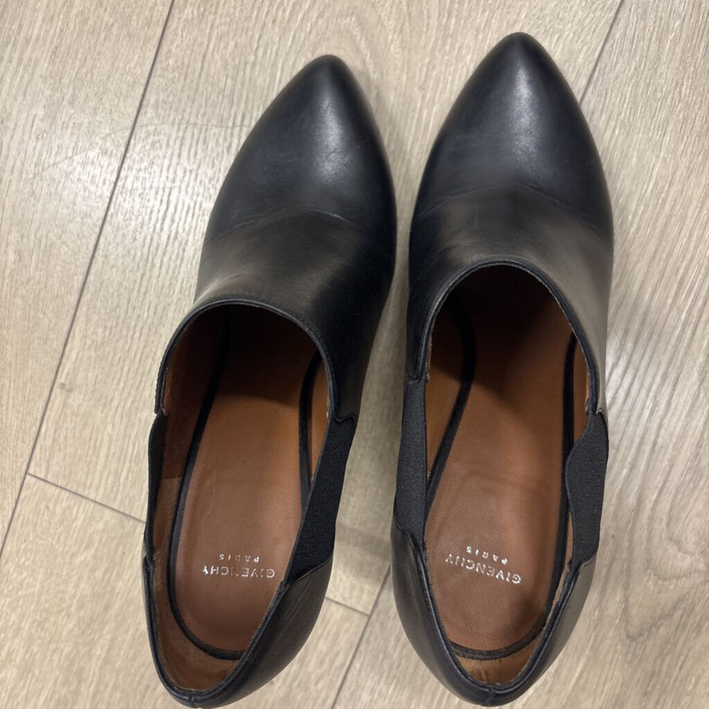 Black Leather Bootie