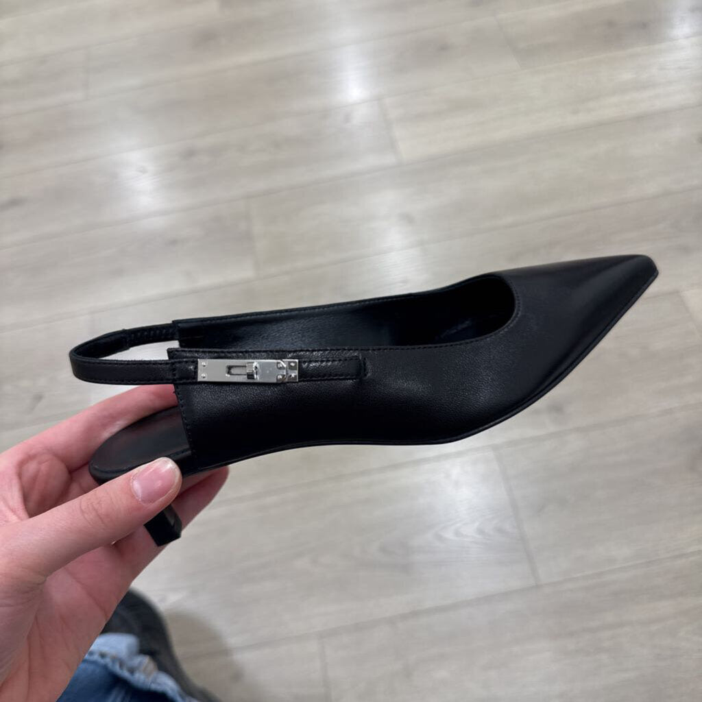 Black Leather Slingback Pumps (NEW 1725)