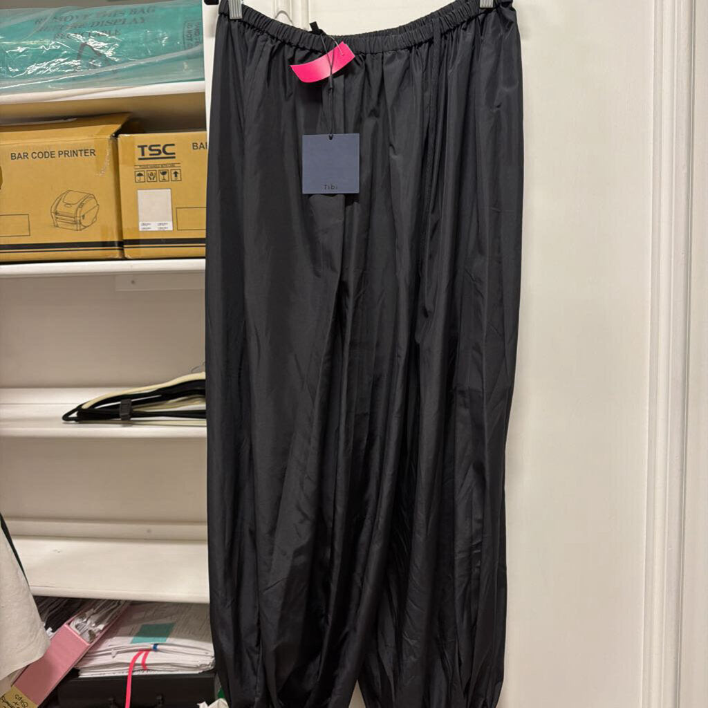Black Windbreaker Pant (NWT)