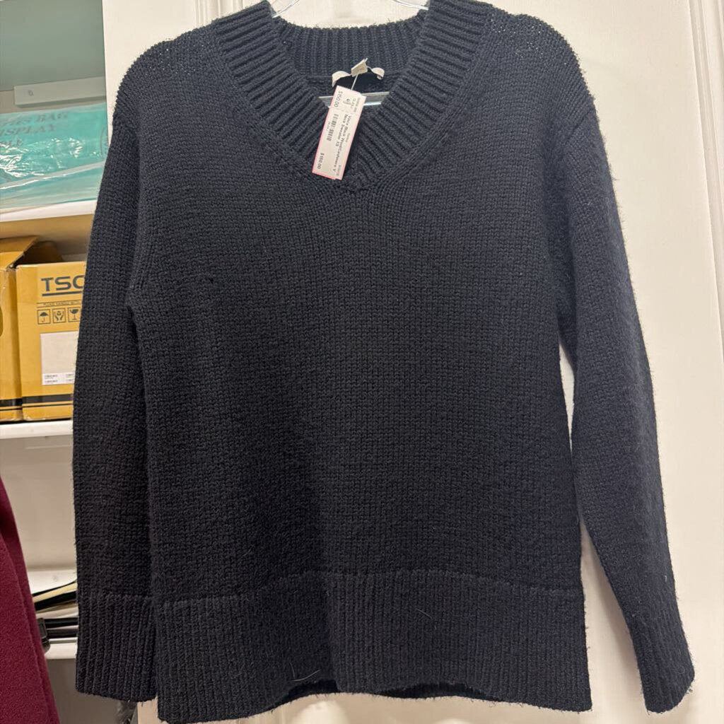 Black Wool/Cashmere V Neck Sweater