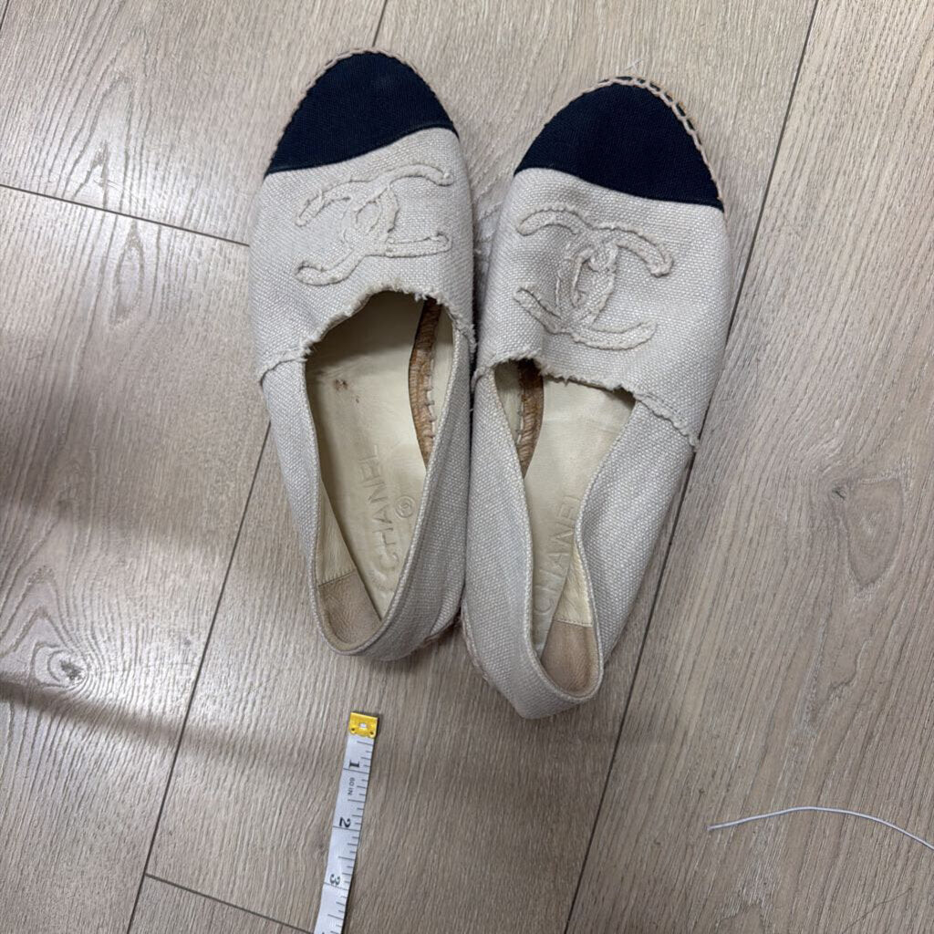 Chanel Interlocking Espridrilles