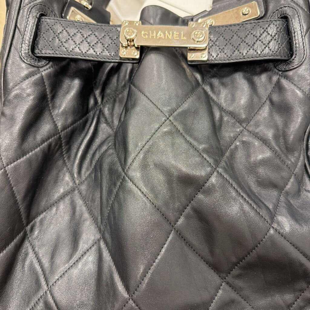 2008-09 Black Leather Paris-Londres Door Latch Tote