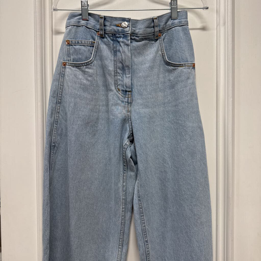 Light Wash Barrel Leg Jean