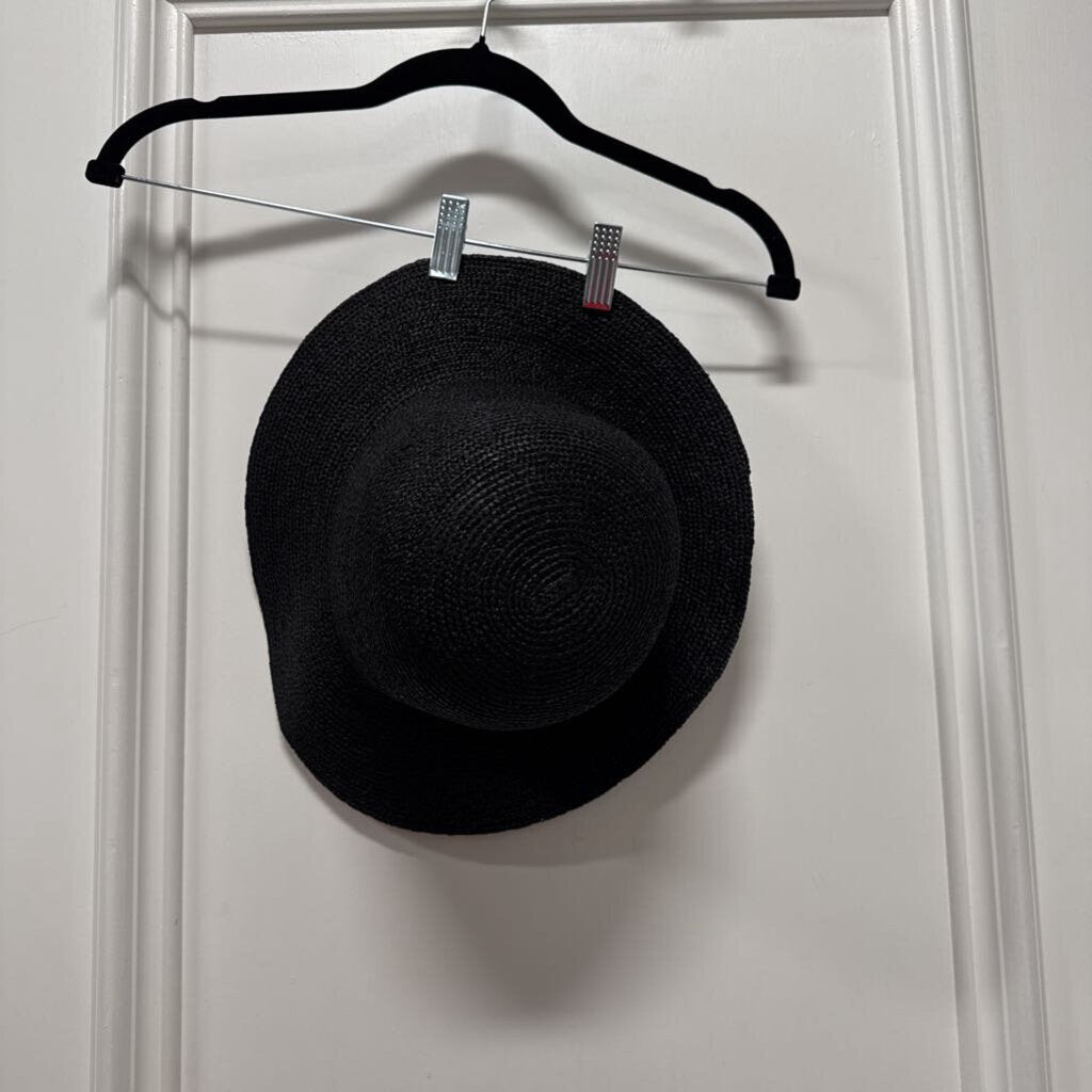 Avenue Black Raffia Hat (NWT)