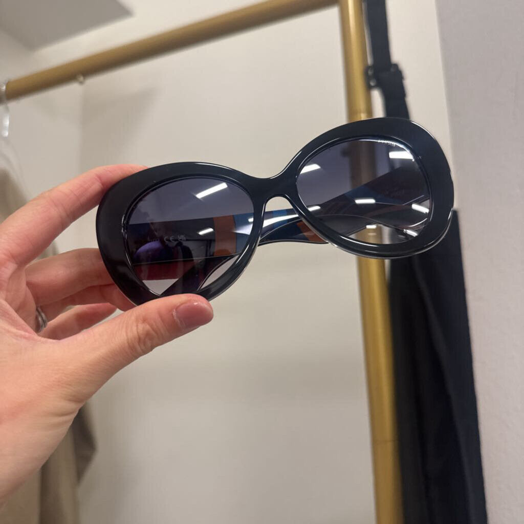 Black Oversized Sunglasses