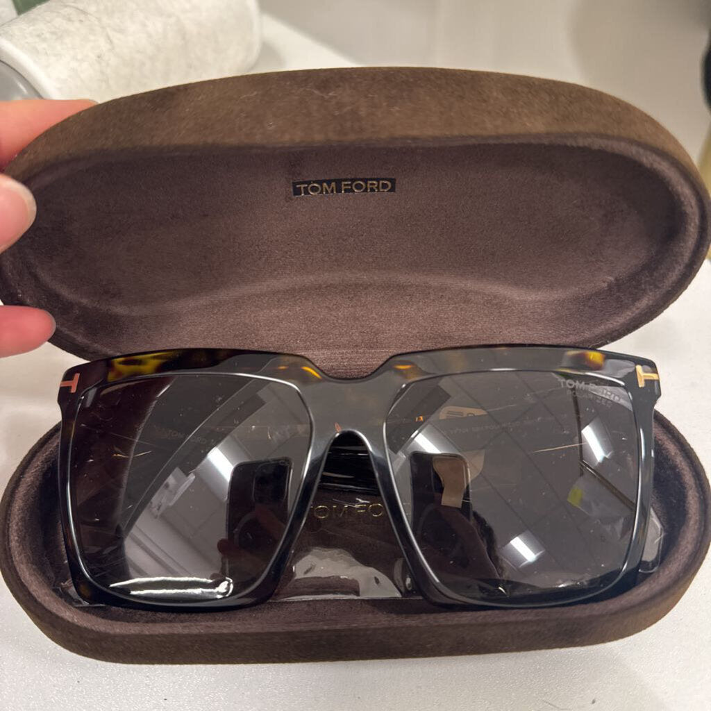 Brown Tortoise Square Frame Sunglasses
