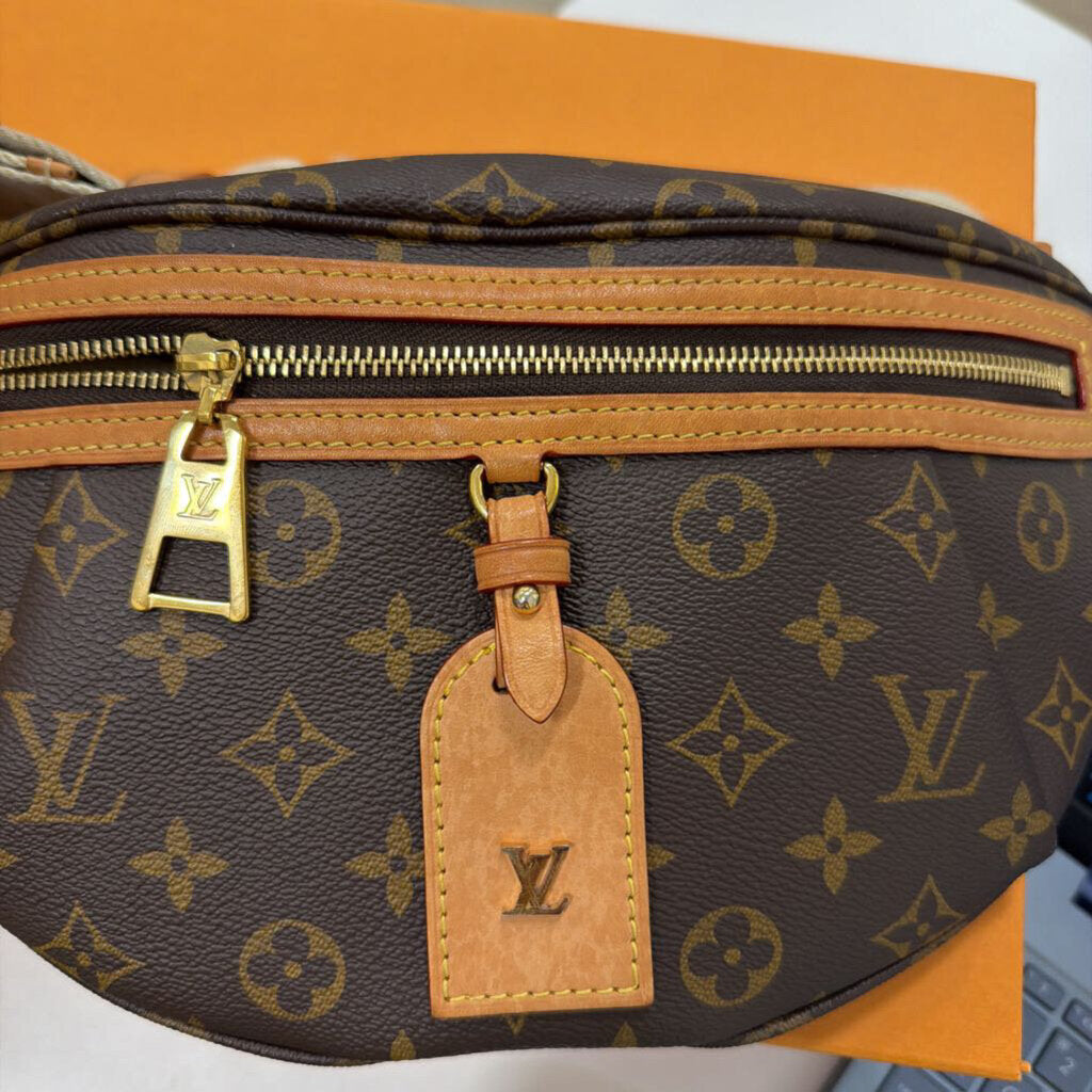 LV Monogram High Rise Bumbag (as is interior)