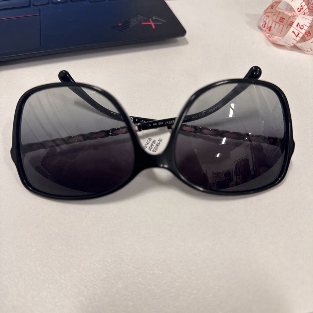 Black/Pink CC Logo Oversized Sunglasses