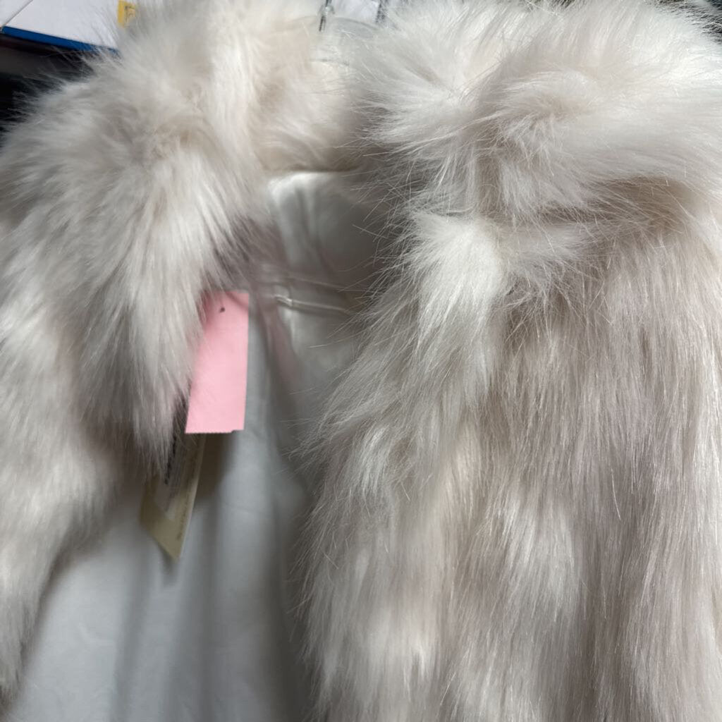White Faux Fur Shawl (NWT)
