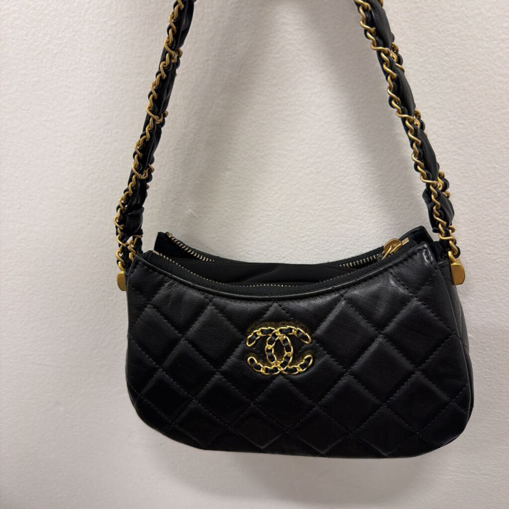 2019 Black Quilted Leather Small Shoulder Bag