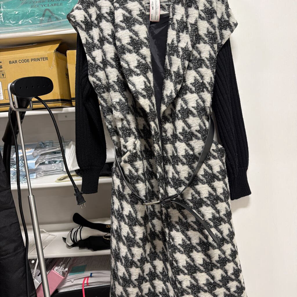 Black/White Houndstooth Poly/Wool Coat