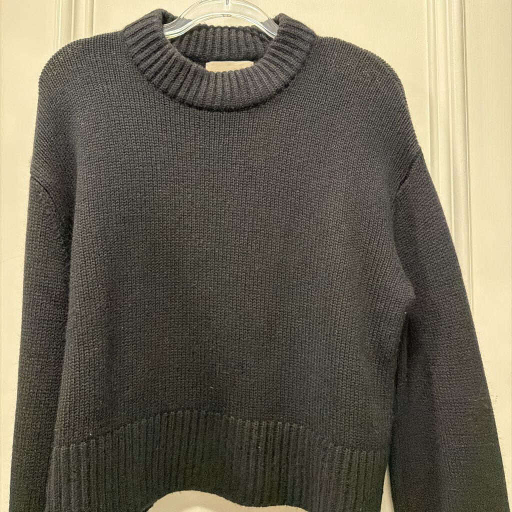 Black Cashmere Crewneck Sweater