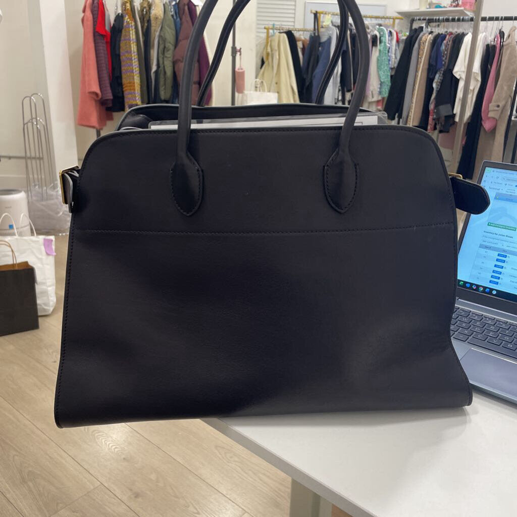 Black Soft Margaux 17 (5890)