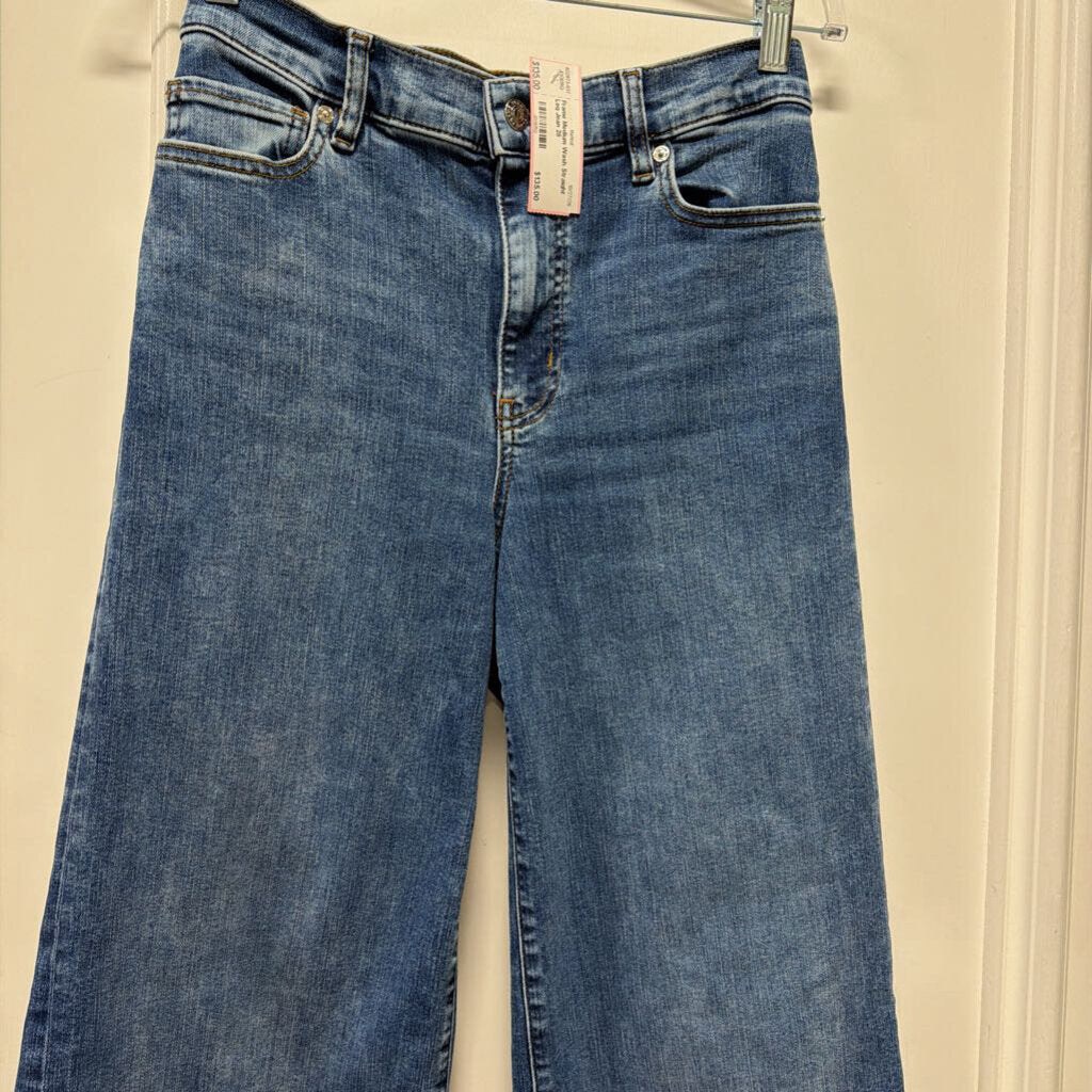 Medium Wash Straight Leg Jean