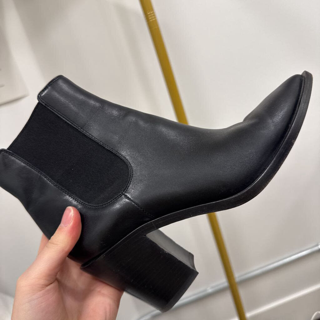Black Leather Point Toe Boots