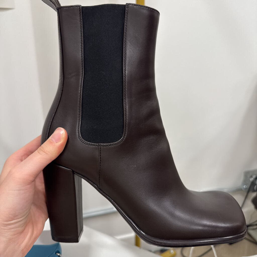 Brown Heeled Chelsea Boots