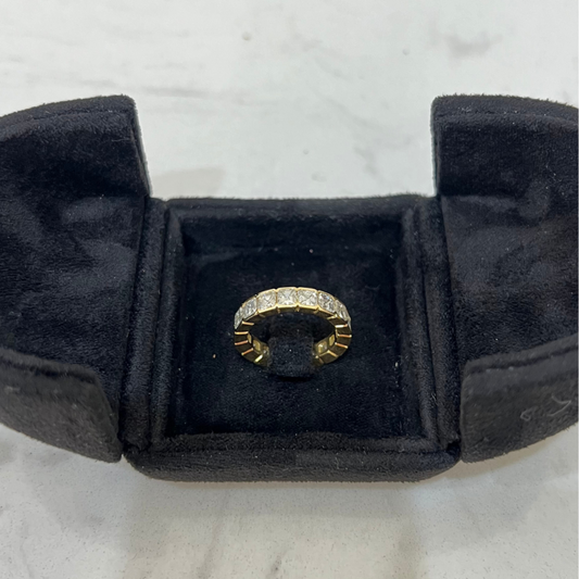 Material Good Gold Diamond Ring, Size 4