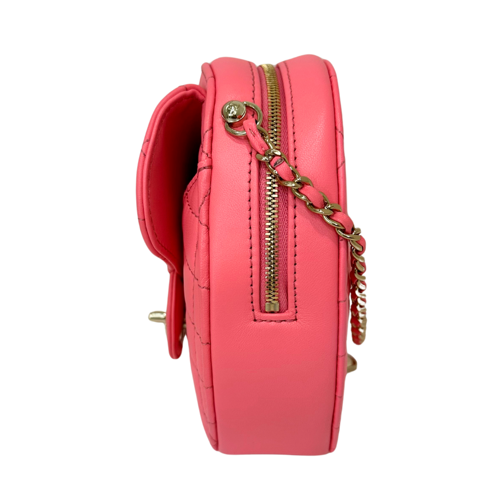 Chanel CC in Love Heart Crossbody Hot Pink Lambskin Gold HW