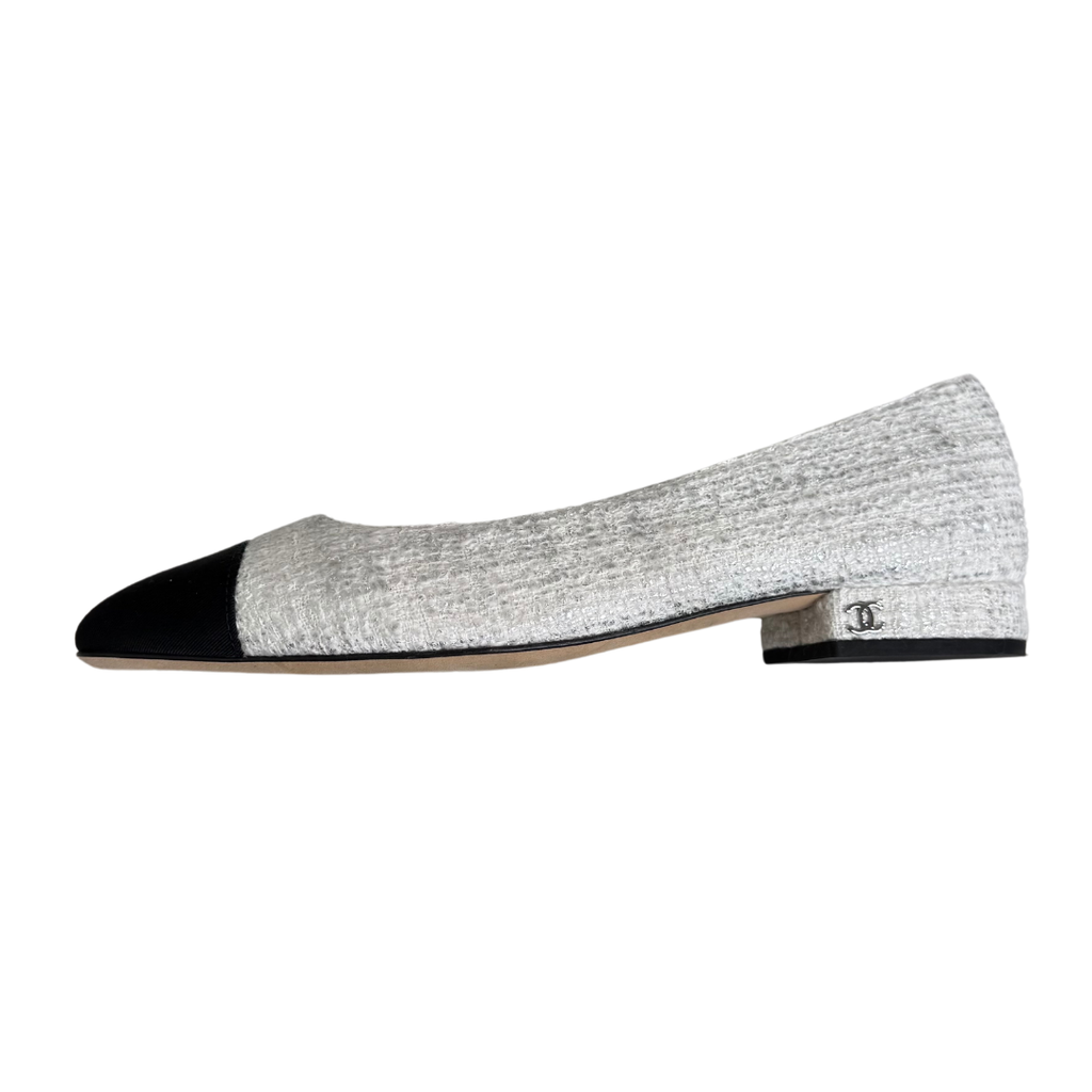 Chanel Tweed Ballet Flat White Black, 37