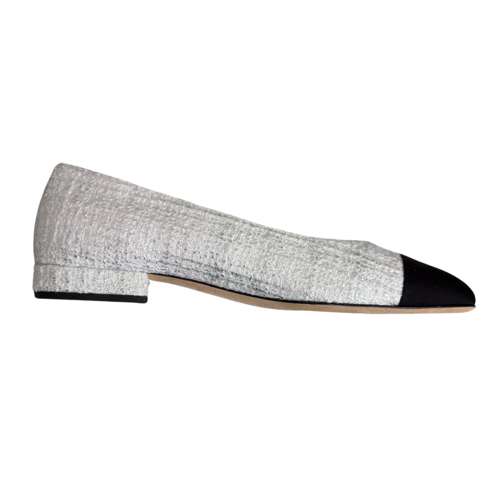 Chanel Tweed Ballet Flat White Black, 37