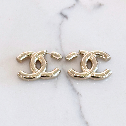 Chanel Silver Interlocking CC Earring (Full Set)