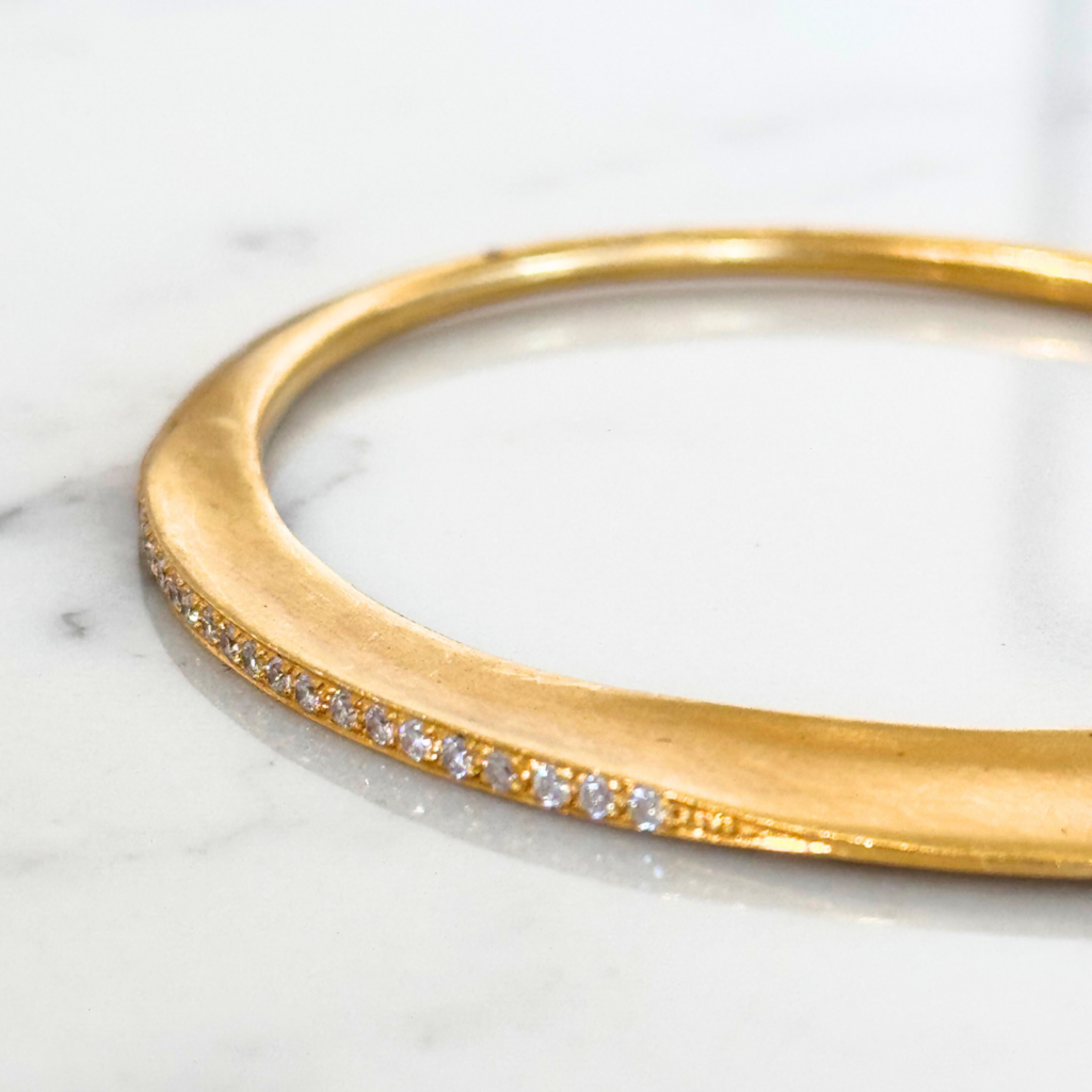 Mouwad 22k Gold Flat Bangle