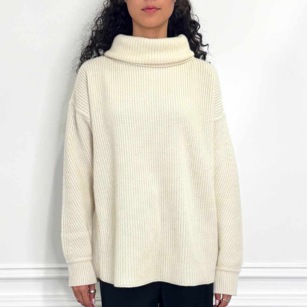 Hermès Cream Cashmere Knit Turtleneck Sweater (NWT), 34