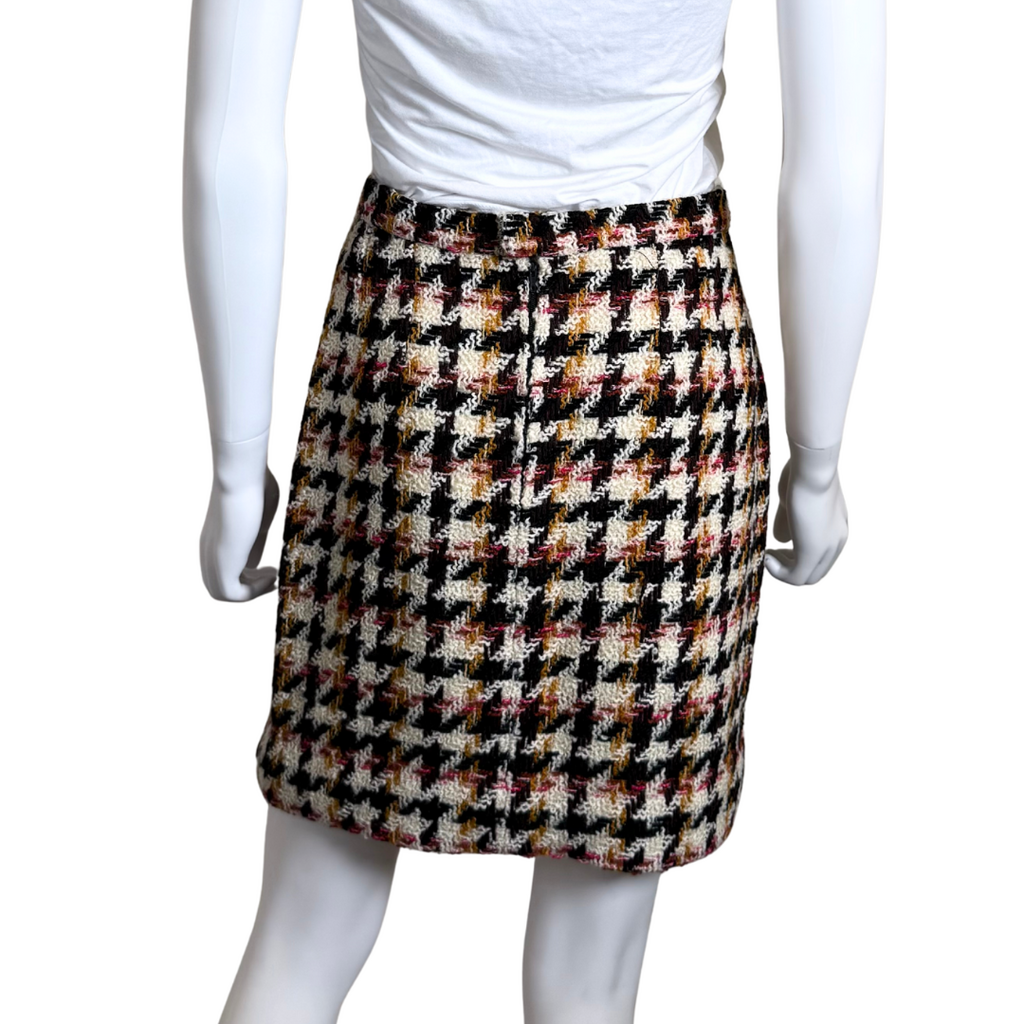 Chanel Boutique 1990s Houndstooth Wool/Silk Tweed Mini Skirt, 40