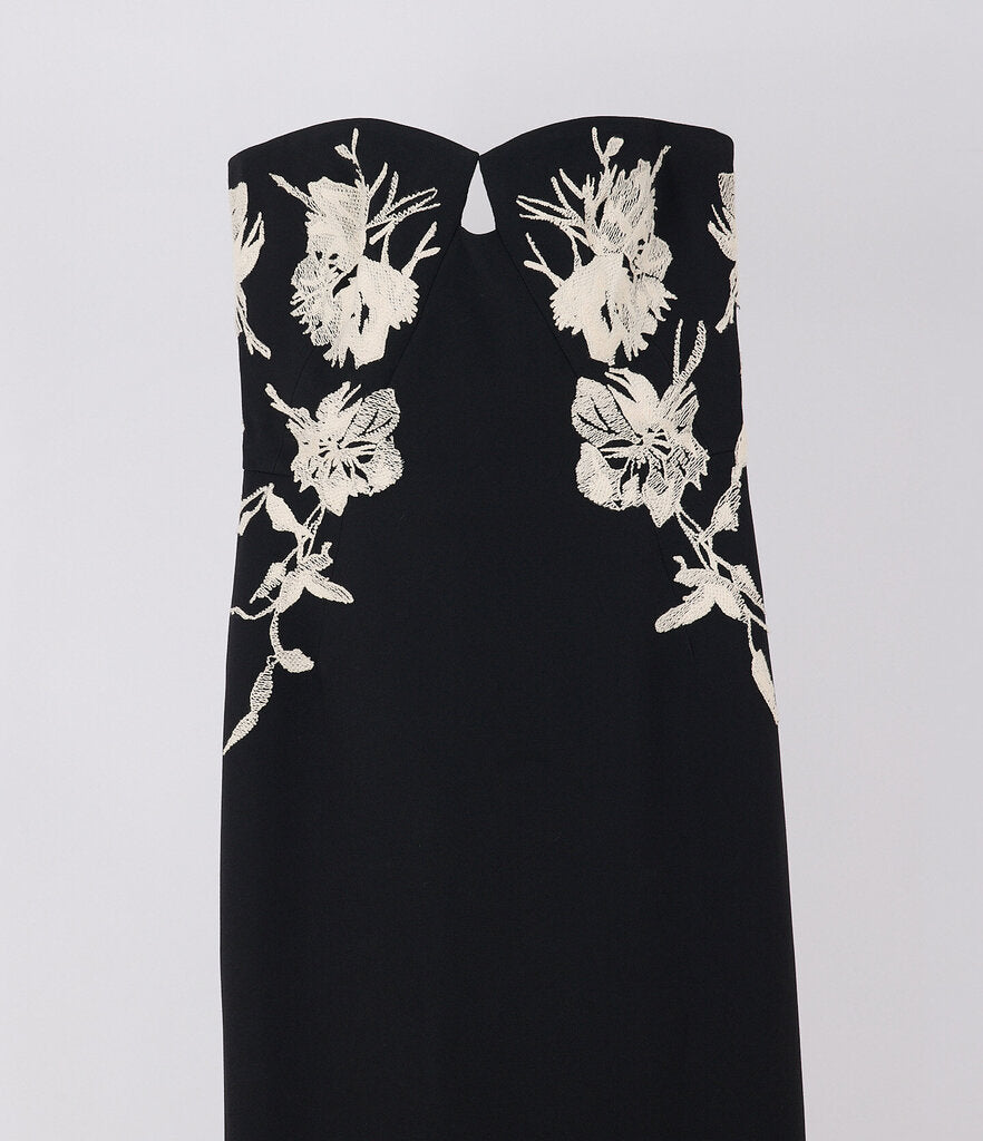 Ellie Saab Silk Blend Flower Applique Gown