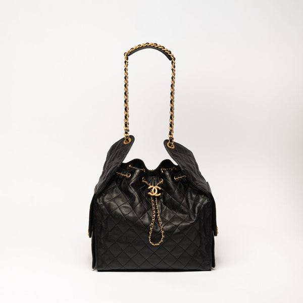 Chanel Black Caviar Medium 25