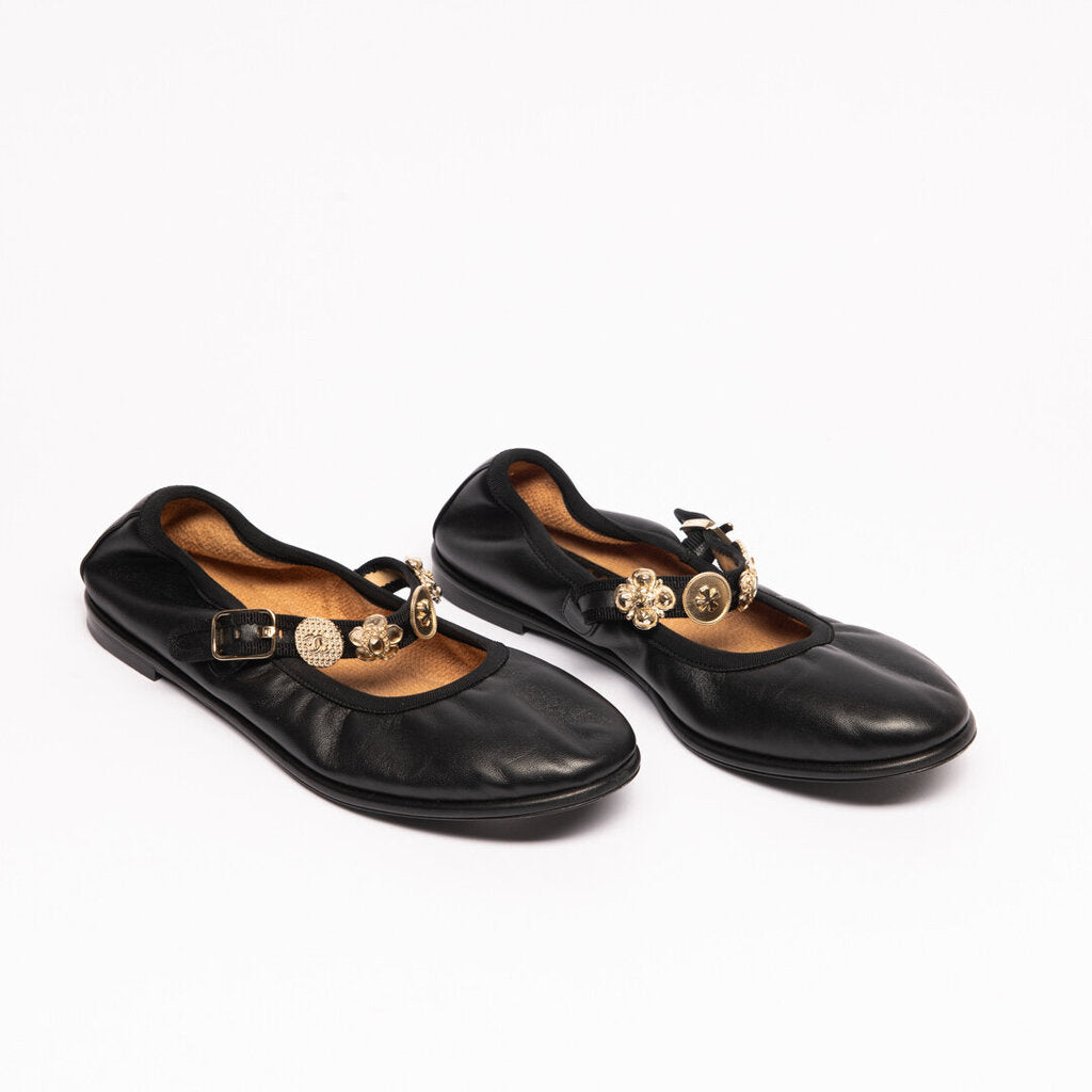 Chanel Black Leather Metiers d'Art Charm Mary Jane Flats
