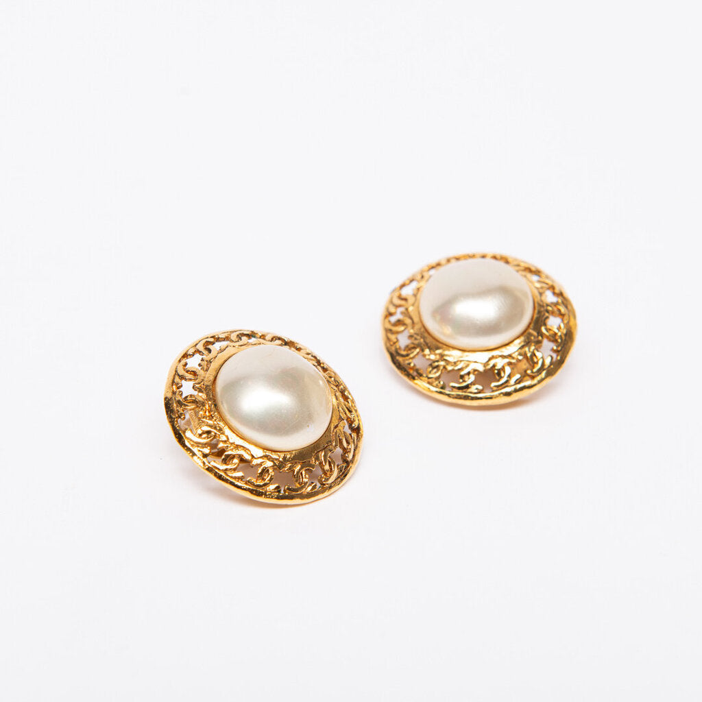 Chanel Collection 25 Gold Tone Faux Pearl Boarder Clip-On Earrings (1986-92)