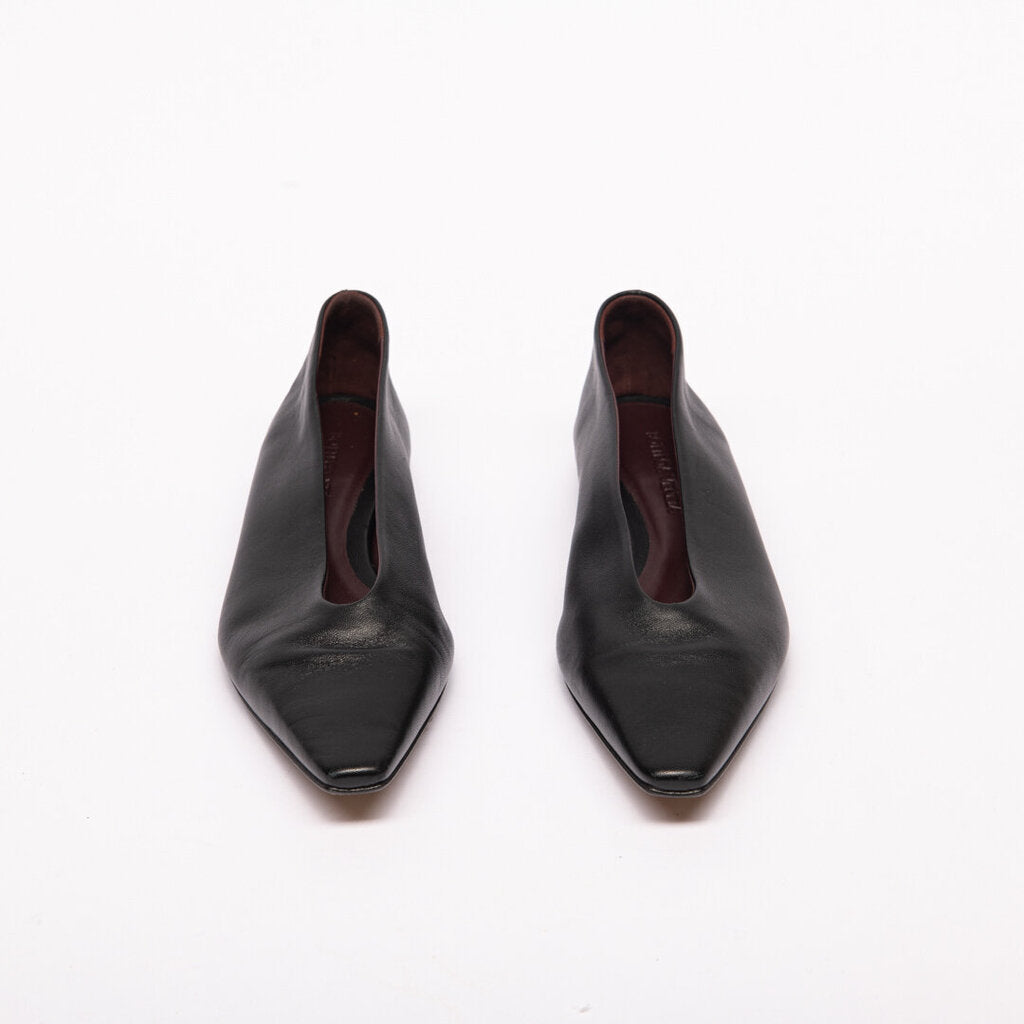 Bottega Veneta Black Leather Flats