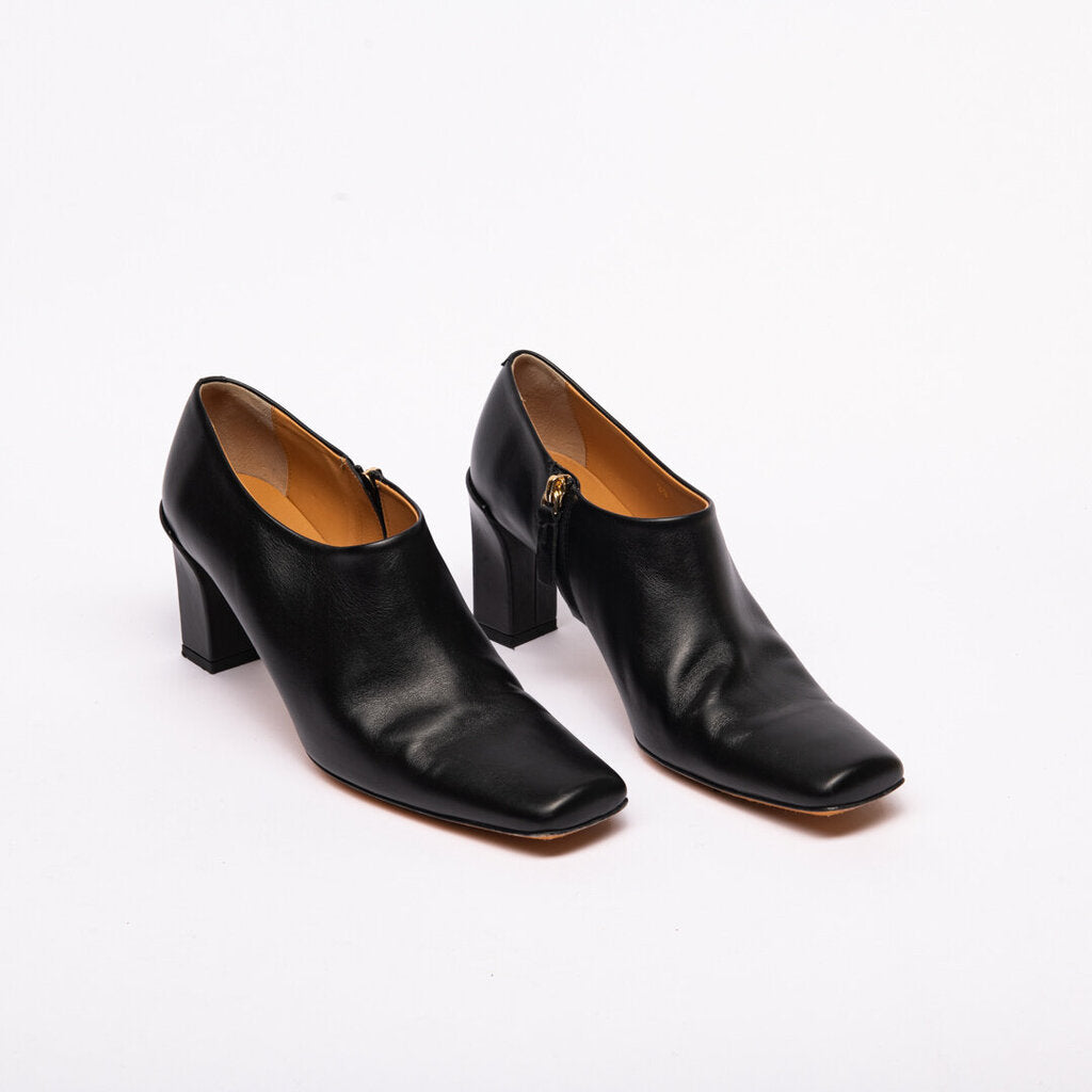 Tod's Black Leather Square Toe Heeled Loafer