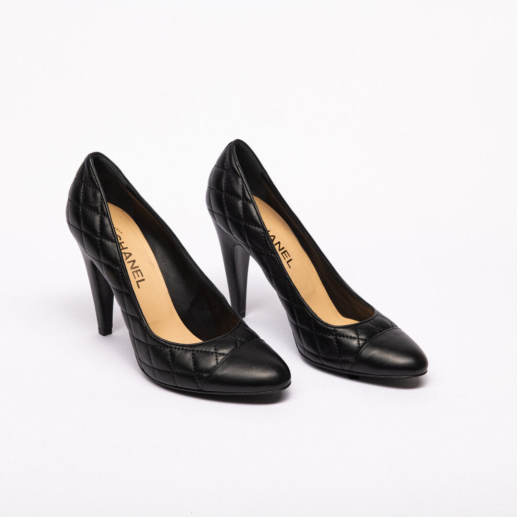 Chanel Black Leather Quilted Pumps