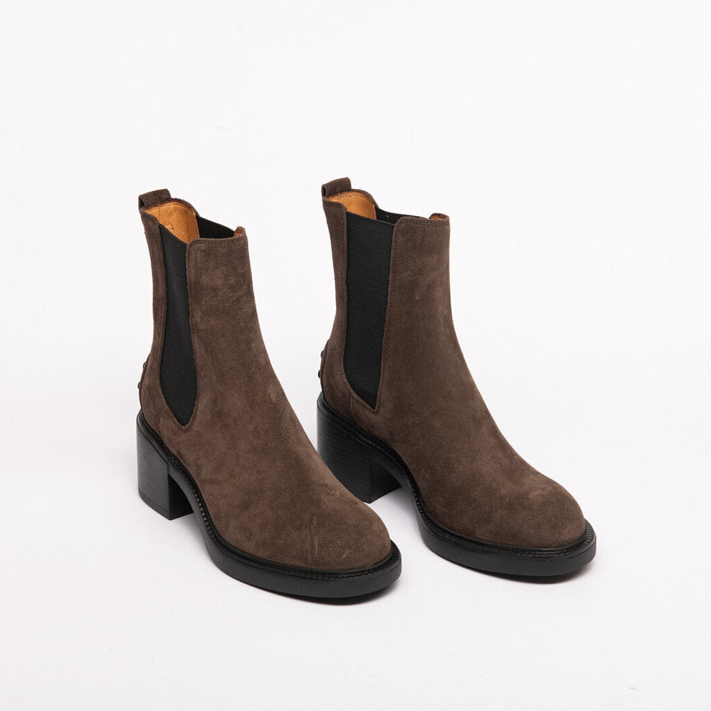 Tod's Brown Suede Boots