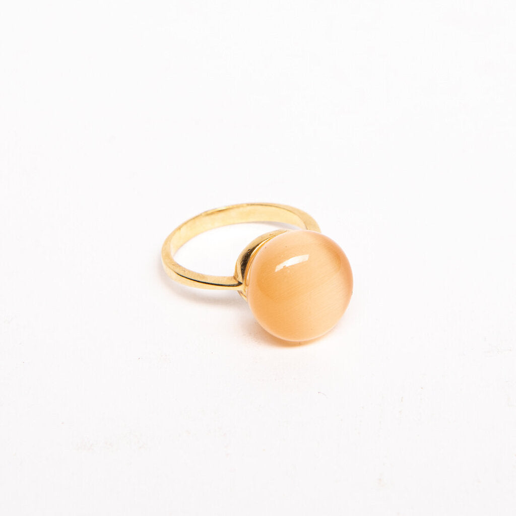18k Yellow Gold Peach Moonstone Cabochon Ring